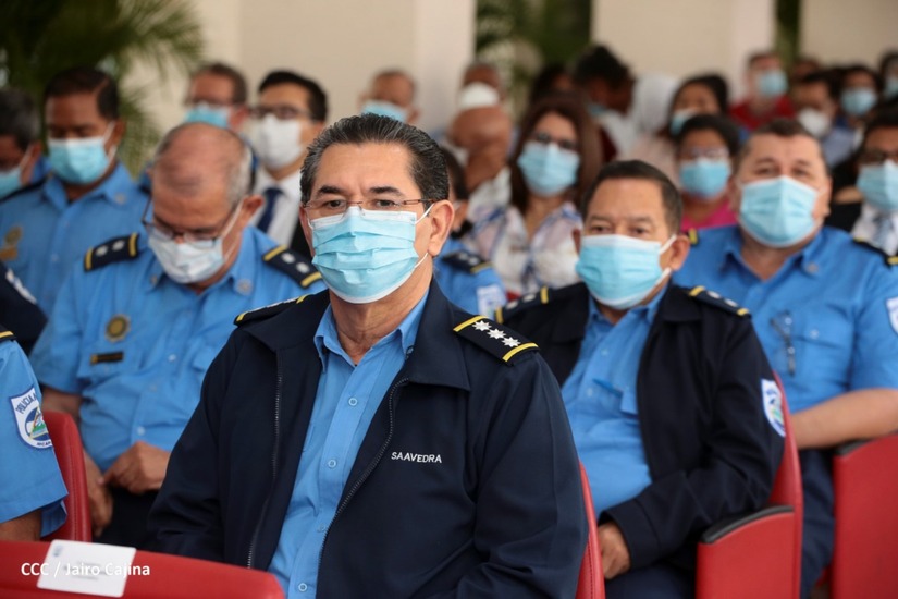 MEDICOS